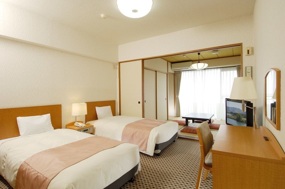Wisterian Life Club Atami Hotel Atami  Eksteriør billede
